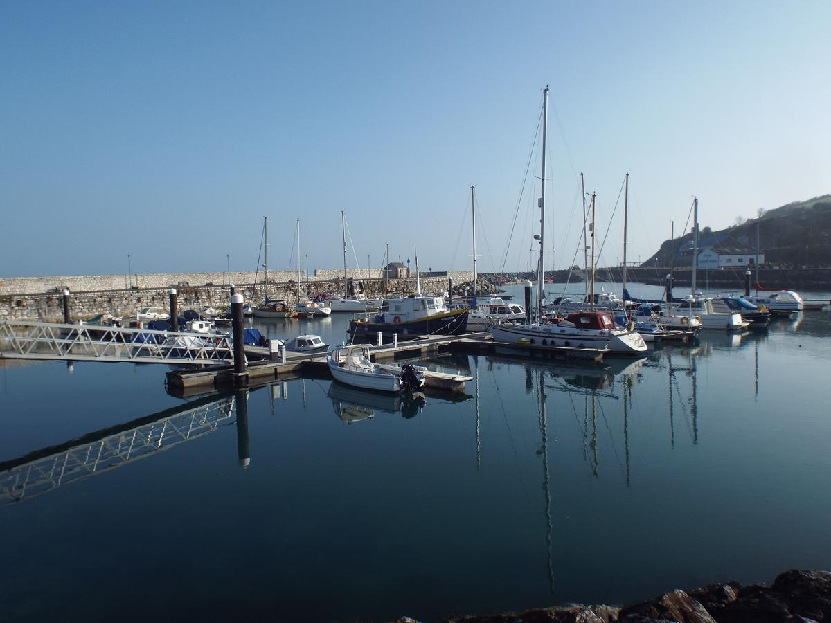 Josies Place At Waters Edge Self Catering Apartment Glenarm エクステリア 写真